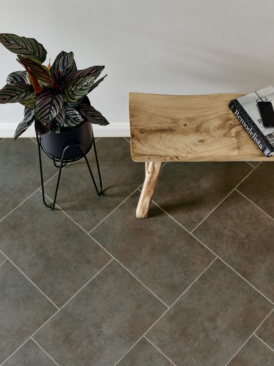 Ceramic Sable: Beautifully designed LVT flooring from the Amtico